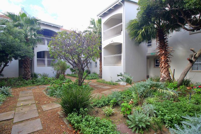 To Let 2 Bedroom Property for Rent in Gordons Bay Central Western Cape